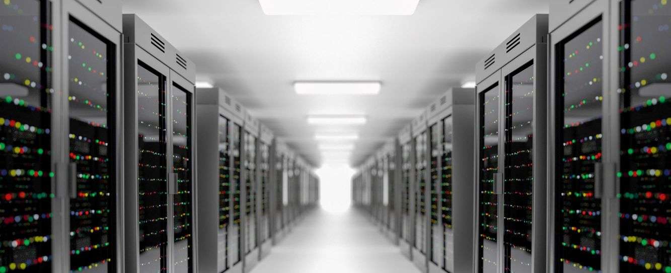 Data Center and Cloud Migration Strategies